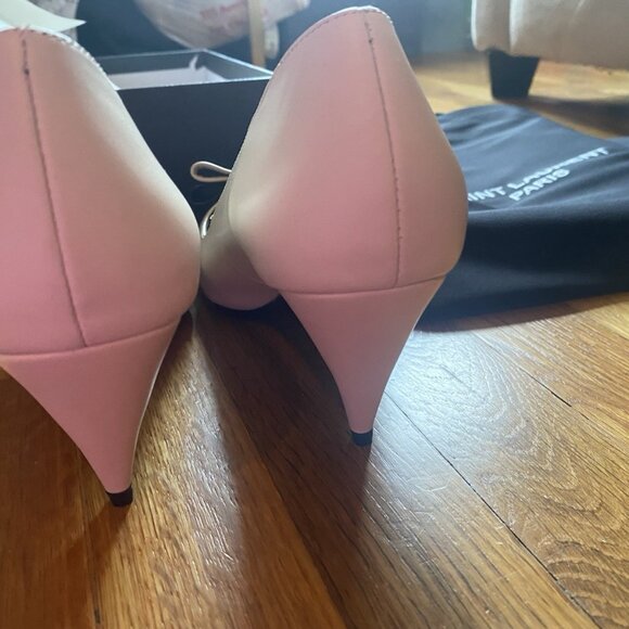 Saint Laurent Pierrot Monogram Bow Pointed Toe Pump - Picture 5 of 11